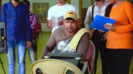 Paaru S01E100 18th April 2019 Full Episode