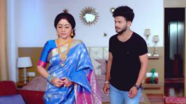 Paaru S01E105 25th April 2019 Full Episode