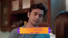 Lagnachi Bedi S01 E716 Madhurani Hands over the Documents