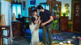 Paluke Bangaramayana S01 E225 Chamanthi Probes Abhishek