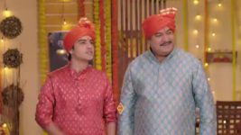 Sadhi Mansa S01 E59 The Police Visit the Gaikwad House