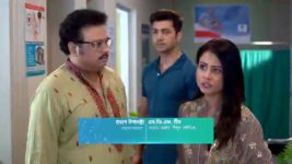 Tumi Ashe Pashe Thakle S01 E178 Paro Volunteers to Rescue Parvati