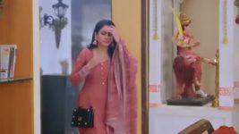 Aangan Apno Ka S01 E141 Akash Feels Embarrassed