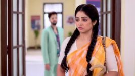 Bangla Medium S01 E08 Indira's Dramatic Start at School