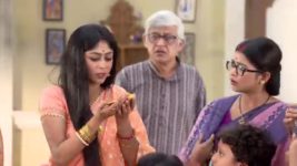 Bouma Ekghor S01E61 Tiya Exposes Riya Full Episode