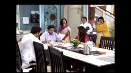 Chokher Tara Tui S02E53 Madhu’s Parents at Ayush’s House Full Episode