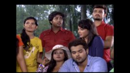 Chokher Tara Tui S03E40 Madhu gives Tutul her watch Full Episode