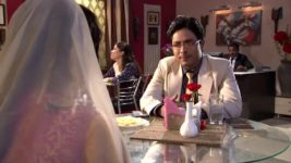 Chokher Tara Tui S11E25 Tutul wants to kill herself! Full Episode Chokher Tara Tui S11E25 Tutul wants to kill herself! Full Episode