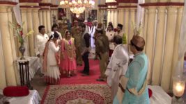 Chokher Tara Tui S17E29 Ayush Sneaks into Umrao's Palace Full Episode