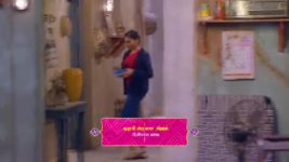Dheere Dheere Se S01 E11 Raghav's Helpful Gesture