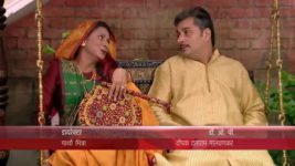 Mere Angne Mein S03E11 Sarla, caught in the act! Full Episode