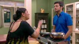 Mere Angne Mein S04E28 Shivam to fast for Riya Full Episode