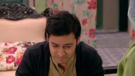 Mere Angne Mein S05E27 Shivam, Riya are Robbed Full Episode