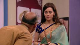 Mere Angne Mein S07E19 Riya Mortgages Her Necklace Full Episode