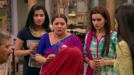 Mere Angne Mein S07E25 Shanti Puts Riya in a Spot Full Episode
