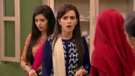 Mere Angne Mein S08E03 Amit Puts Rani at Stake Full Episode