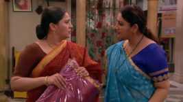 Mere Angne Mein S08E13 Riya Sneaks Out of Shanti Sadan Full Episode
