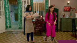 Mere Angne Mein S11E39 Shrivastavs Receive a Notice Full Episode