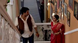 Milon Tithi S02E50 Arjun Tends to Ahana Full Episode