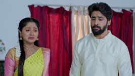 Nuvvu Nenu Prema S01 E622 Vikramaditya's Family in Trouble