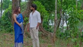 Oorvasivo Rakshasivo S01 E102 Durga Questions Vijayendra's Love