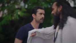 10:29 Ki Aakhri Dastak S01 E16 Abhimanyu Goes Against Pablo