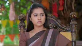 Maguva O Maguva S01 E102 Sindhura in Trouble
