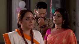 Pherari Mon S01 E577 Parama becomes doubtful