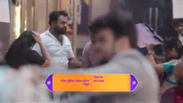 Tharala Tar Mag S01 E498 Raviraj Assists Arjun, Sayali