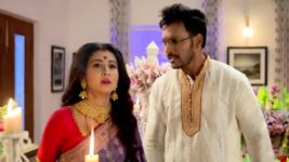 Irabotir Chupkotha S01E182 Akash's Scary Secret Full Episode