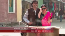 Mere Angne Mein S06E20 Vyom Finds Pari Stealing Full Episode