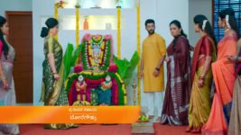 Paaru S01E968 18th August 2022 Full Episode