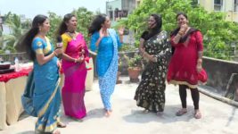 Priyo Bandhabi S01E48 Yummy Butter Paneer Full Episode