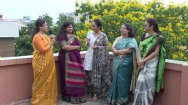 Priyo Bandhabi S01E49 Special Dharosh Aloo Posto Full Episode