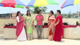 Priyo Bandhabi S01E53 Shahi Summer Treat Full Episode