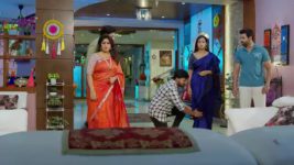 Malli Nindu Jabili S01 E702 Aravind Fumes at Vasundhara