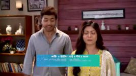 Tumi Ashe Pashe Thakle S01 E258 Parvati Lashes Out at Deb