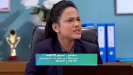 Tumi Ashe Pashe Thakle S01 E254 Parvati Seeks Deb's Assistance