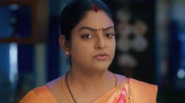 Karthika Deepam S02 E163 Karthik Comforts Kanchana