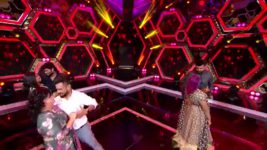 Mr & Mrs Chinnathirai S02E16 Pani Puri Round Full Episode Mr & Mrs Chinnathirai S02E16 Pani Puri Round Full Episode