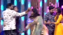Mr & Mrs Chinnathirai S03E25 Love Is in the Air Full Episode