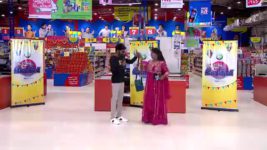 Mr & Mrs Chinnathirai S04E14 Couples Shopping Round Full Episode