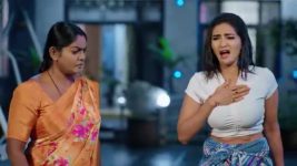 Karthika Deepam S02 E164 Shivanarayana's Stubborn Call