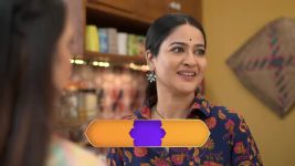 Aai Aani Baba Retire Hot Aahet S01 E26 Shubhangi Concurs with Seema