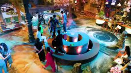 Bigg Boss (Colors tv) S18 E67 Time God Ek, Daavedaar Chaar