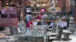 Bigg Boss (Colors tv) S18 E81 Vivian Aur Avinash Ki Dosti Mei Daraar!