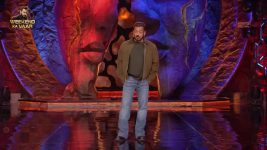 Bigg Boss (Colors tv) S18 E85 Vivian Calls Karan NAKLI!