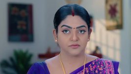 Karthika Deepam S02 E220 Das Cautions Jyotsna