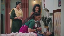 Pinga Ga Pori Pinga S01 E30 Vallari cares for Manish