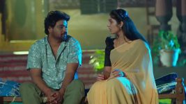 Yeto Vellipoyindhi Manasu S01 E292 Badhram Issues a Warning